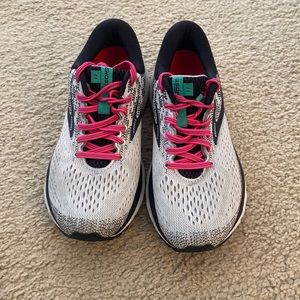 Brooks Ghost 11